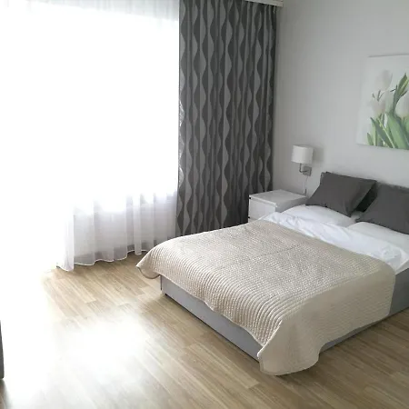 Goscinne Abelard * 우스트 노리 모르스키